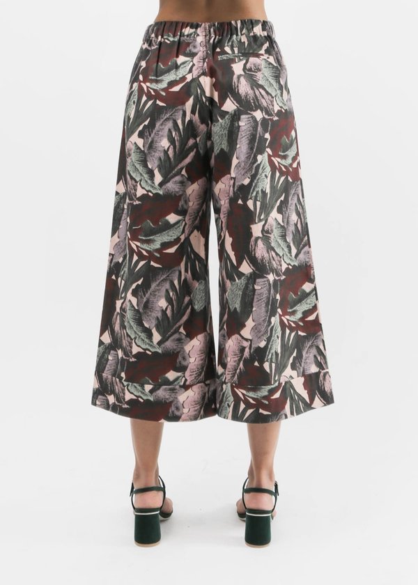 Svilu - Palm Print Cropped Wide Leg Pant Svilu - Palm Print Cropped Wide Leg Pant