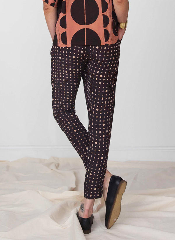 Seek Collective Madhavi pants | black/cream portals print Seek Collective Madhavi pants | black/cream portals print