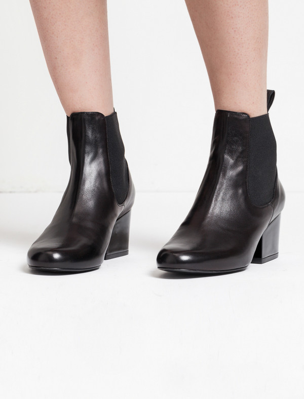 Robert Clergerie Moon Boot Black Robert Clergerie Moon Boot Black