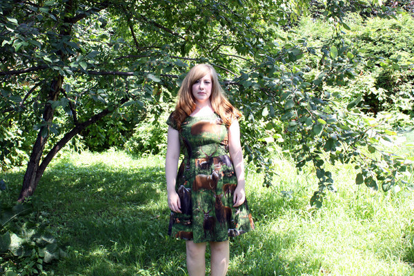 Birds of North America Macaw Dress (Woods) Birds of North America Macaw Dress (Woods)