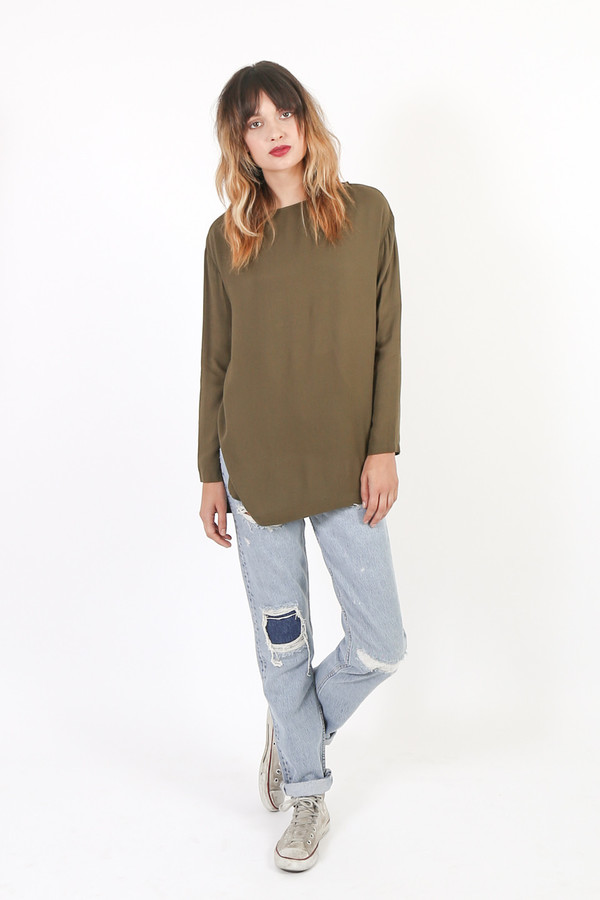 Black Crane Long Slit Top Black Crane Long Slit Top