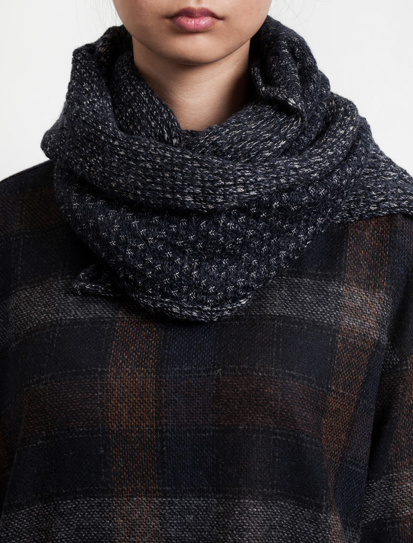 Stephan Schneider Womens Scarf U1 Navy Melange (W) Stephan Schneider Womens Scarf U1 Navy Melange (W)